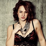Taryn1
